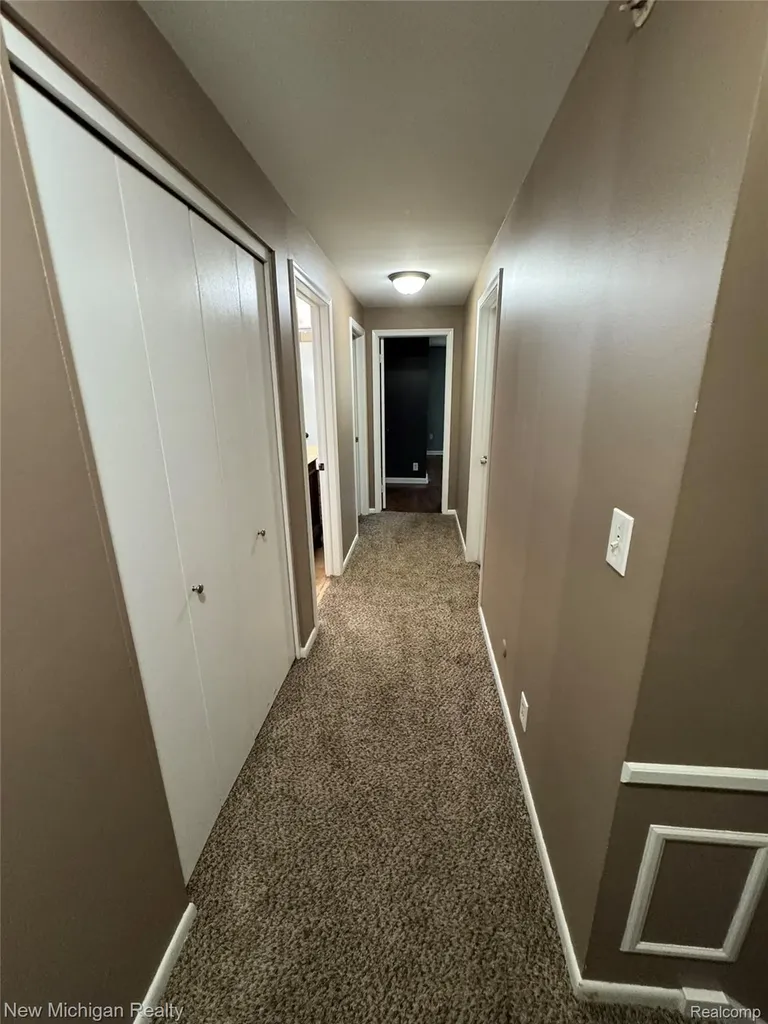 6139 Pebbleshire Circle Grand Blanc Charter Township MI 48439