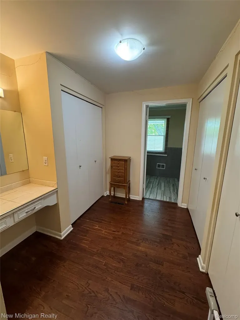 6139 Pebbleshire Circle Grand Blanc Charter Township MI 48439