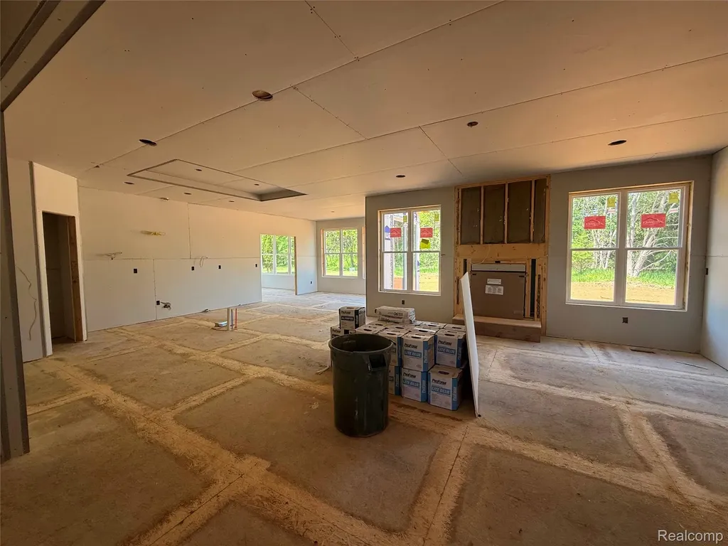 2735 Pine Shadow Court Hamburg Township MI 48169