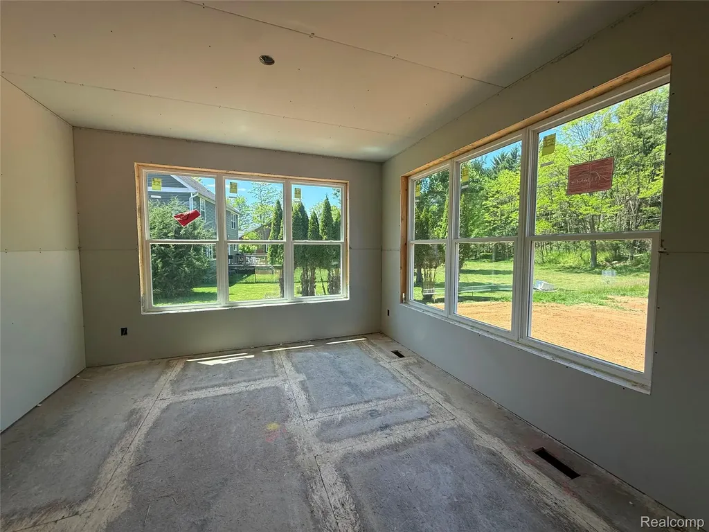 2735 Pine Shadow Court Hamburg Township MI 48169