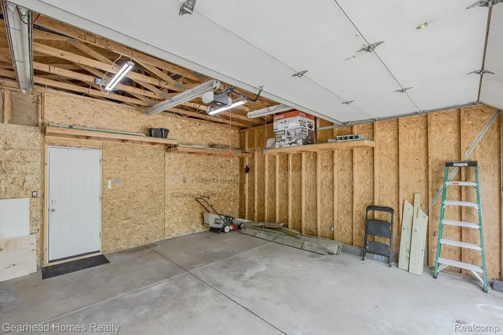 2831 Watkins Lake Road Waterford Charter Township MI 48328