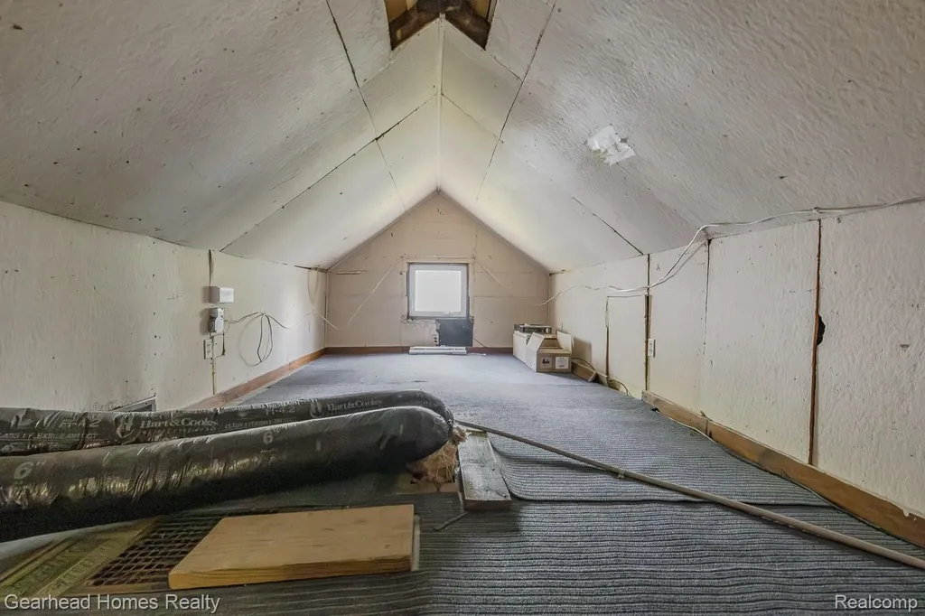 2831 Watkins Lake Road Waterford Charter Township MI 48328