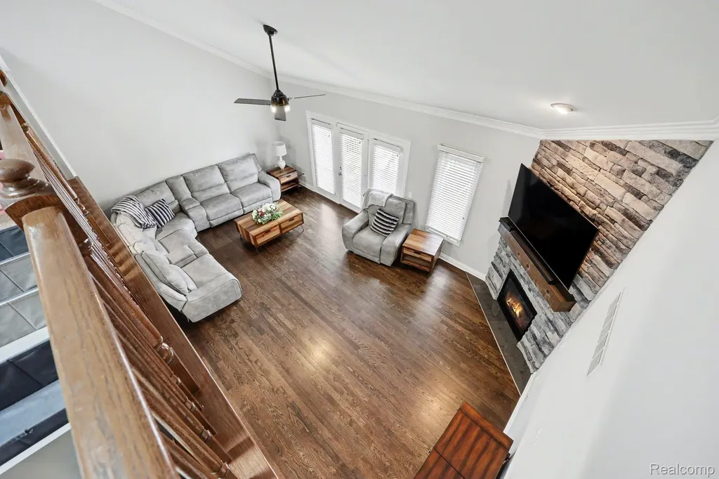 4337 Elaine Court Shelby Charter Township MI 48316