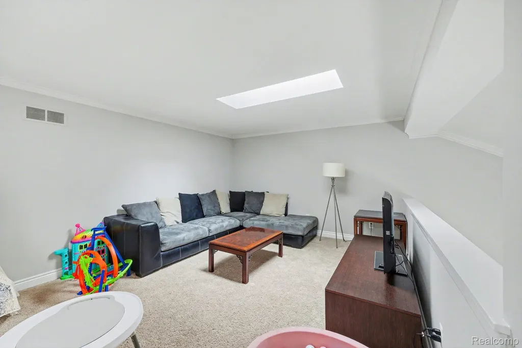 4337 Elaine Court Shelby Charter Township MI 48316
