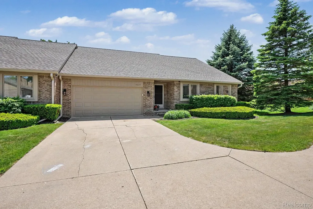 4337 Elaine Court Shelby Charter Township MI 48316