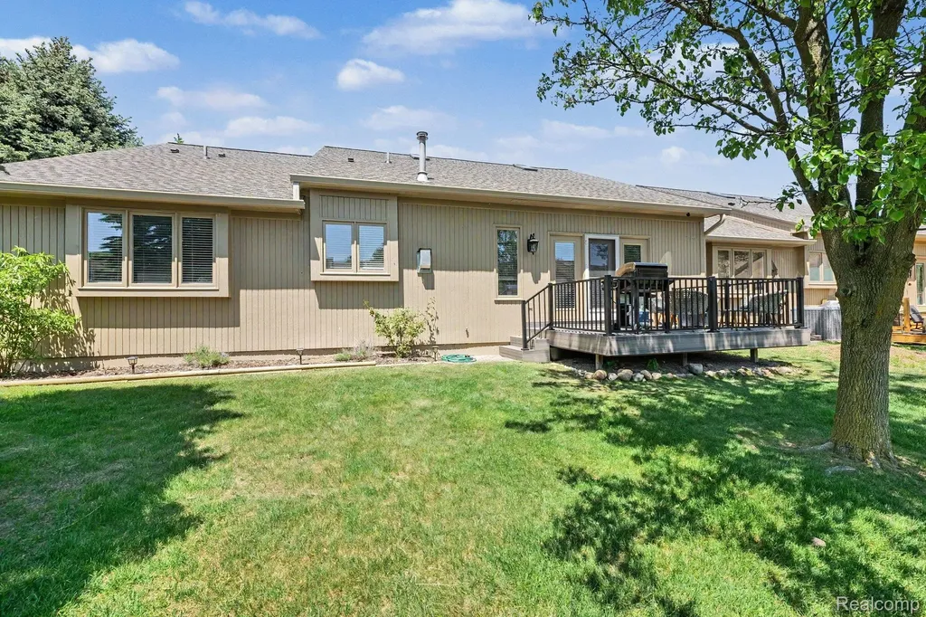 4337 Elaine Court Shelby Charter Township MI 48316