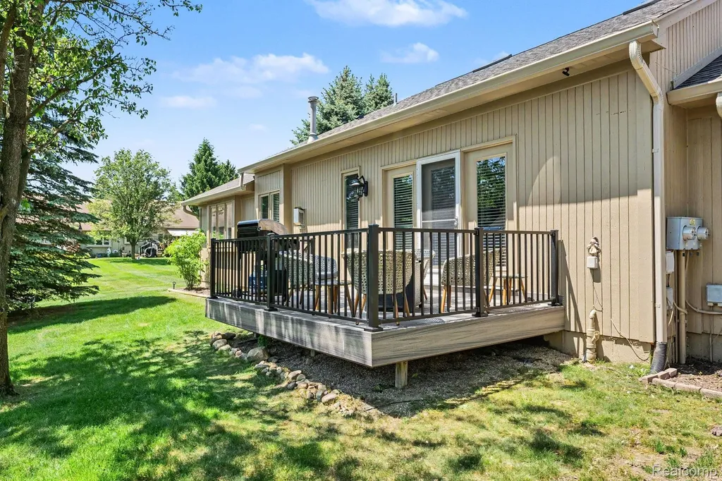 4337 Elaine Court Shelby Charter Township MI 48316