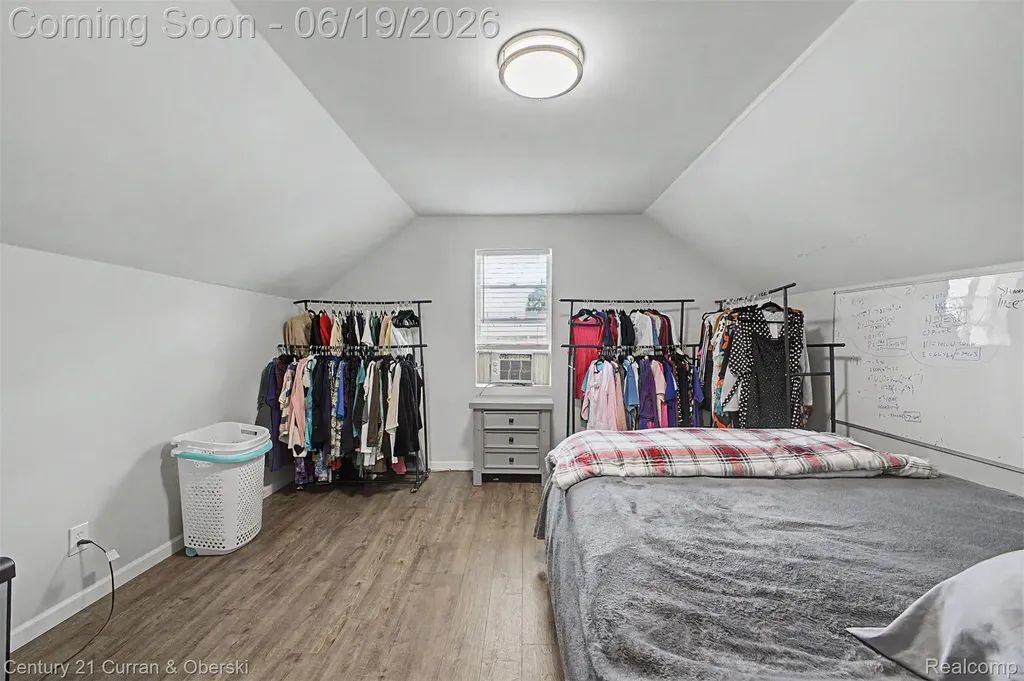 30708 Palmer Boulevard Madison Heights City MI 48071