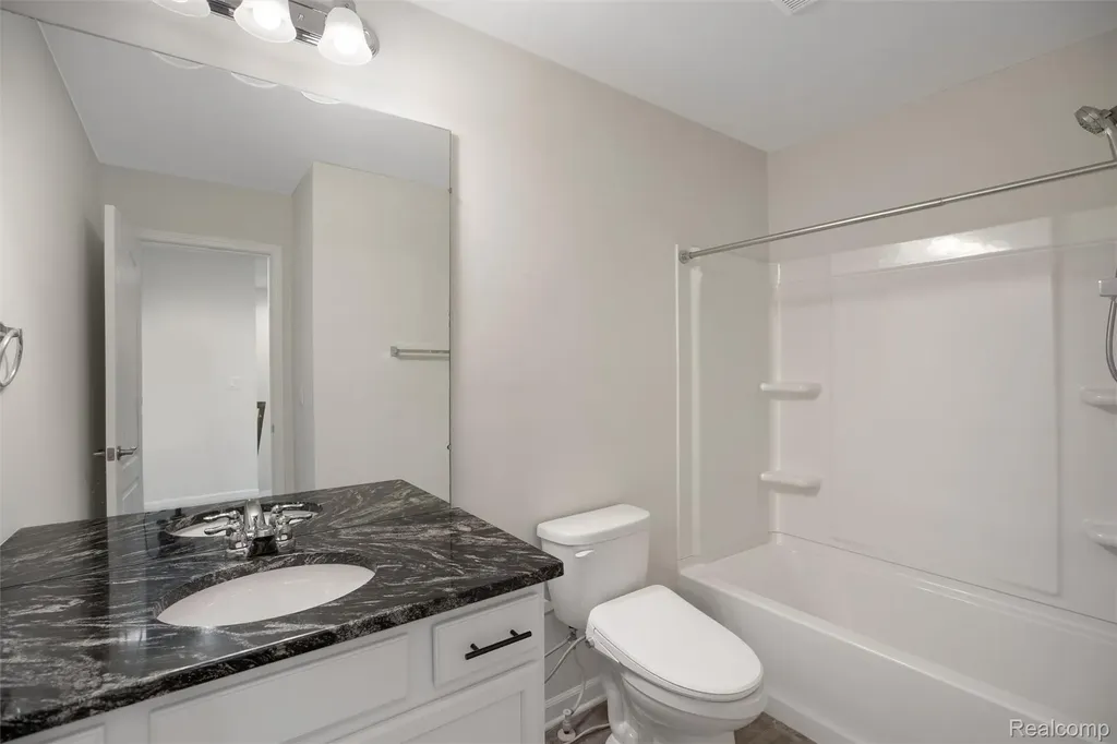 43583 Chancellor Lane Novi City MI 48375