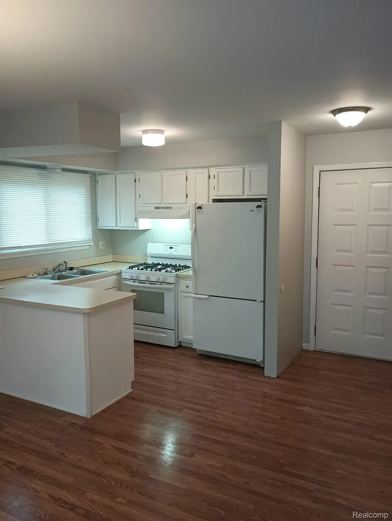 48600 Sugarbush Road Chesterfield Township MI 48047