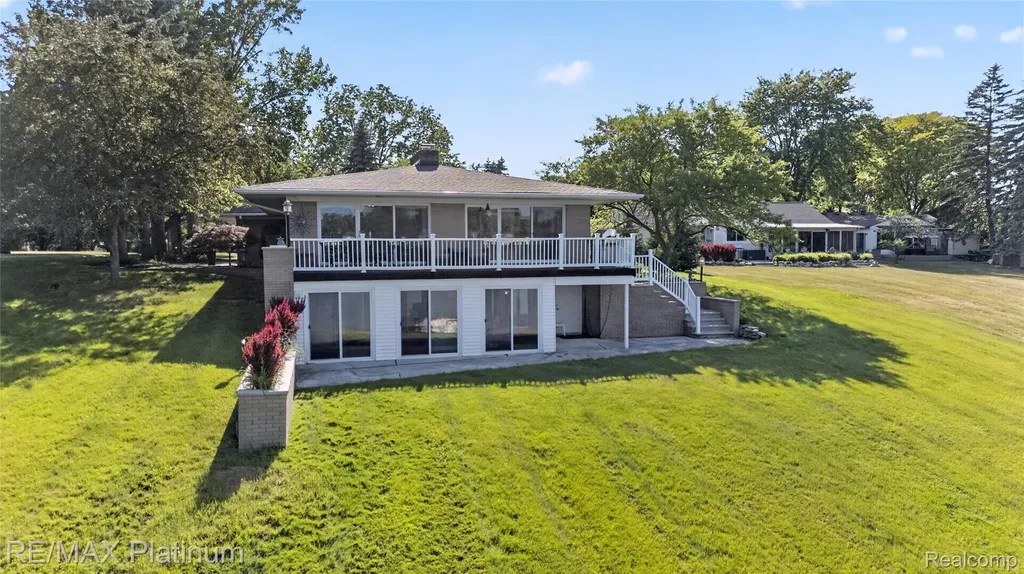 1223 Thurber Drive Howell City MI 48843