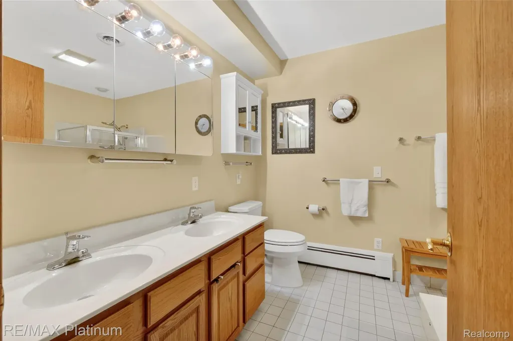 1223 Thurber Drive Howell City MI 48843