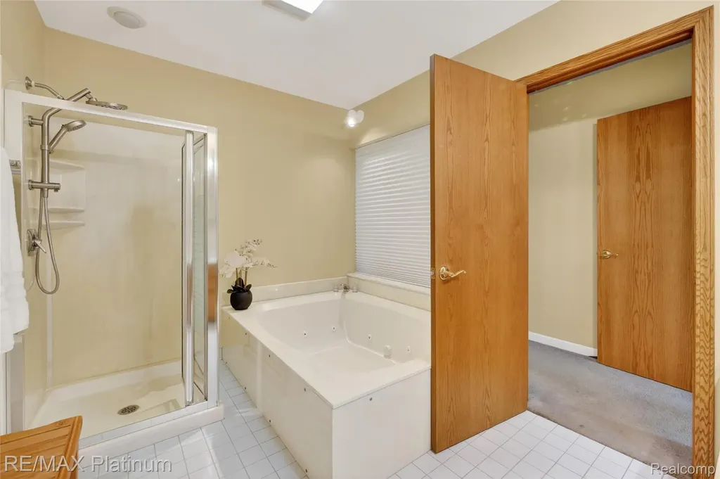 1223 Thurber Drive Howell City MI 48843