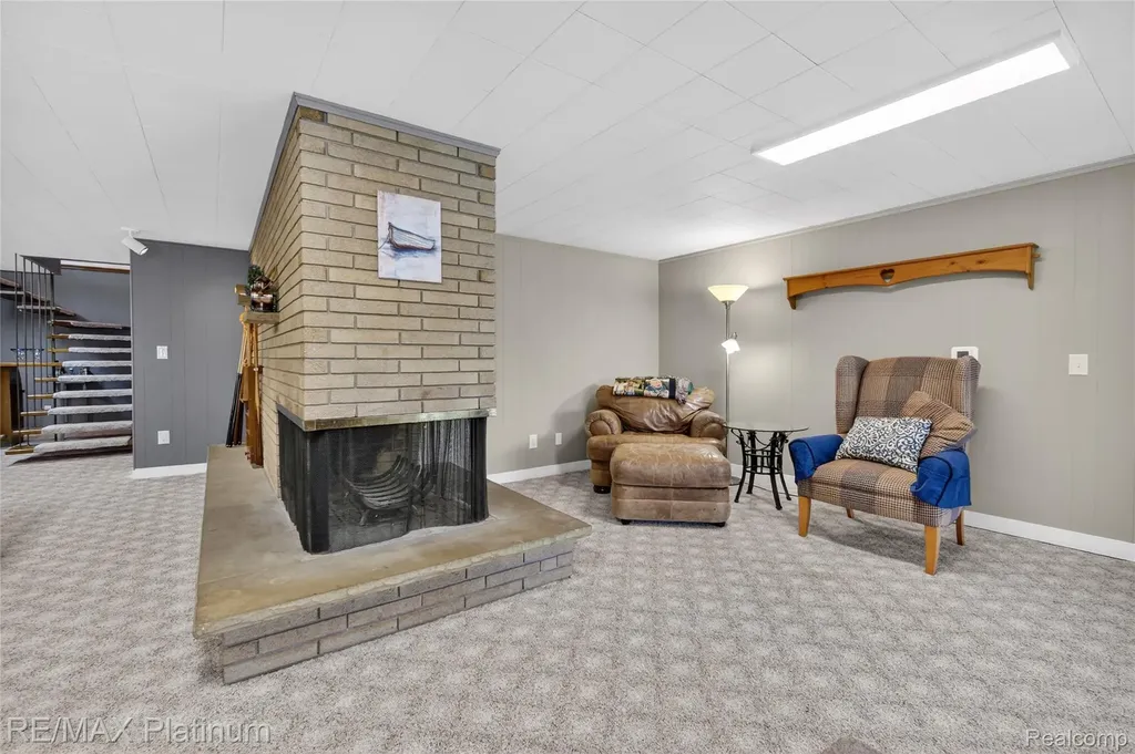 1223 Thurber Drive Howell City MI 48843