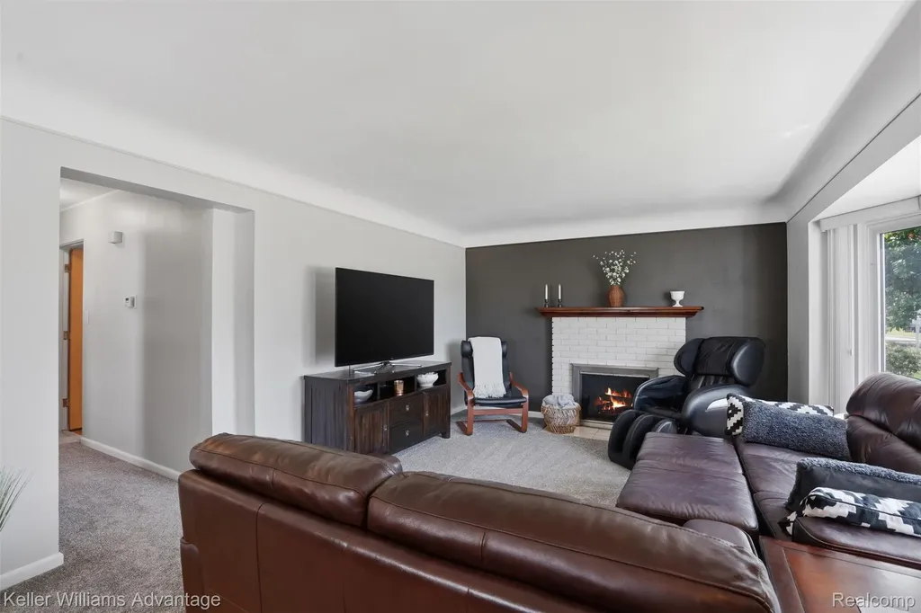 29764 Marquette Street Garden City City MI 48135