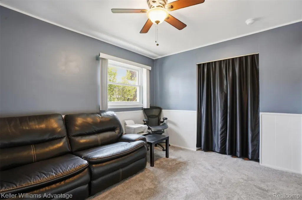 29764 Marquette Street Garden City City MI 48135