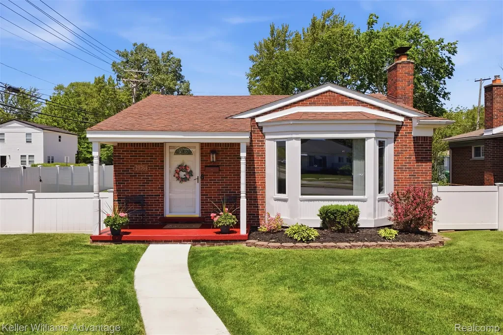 29764 Marquette Street Garden City City MI 48135