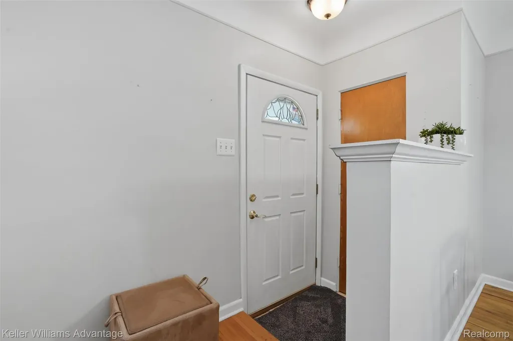 29764 Marquette Street Garden City City MI 48135