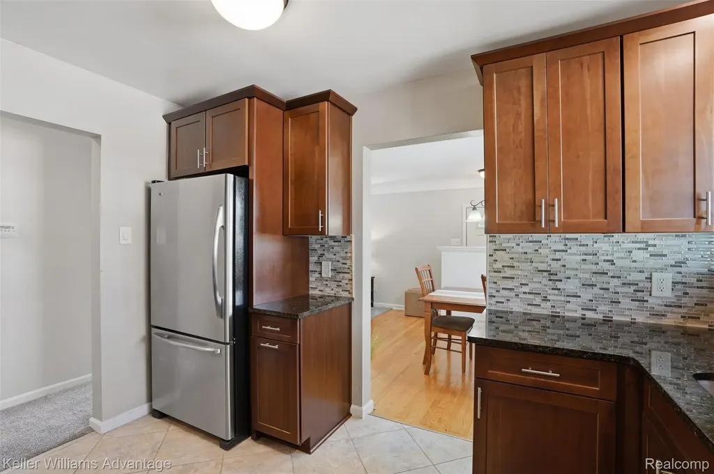 29764 Marquette Street Garden City City MI 48135