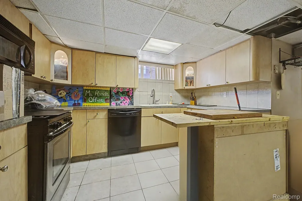 7514 Normile Street Dearborn City MI 48126