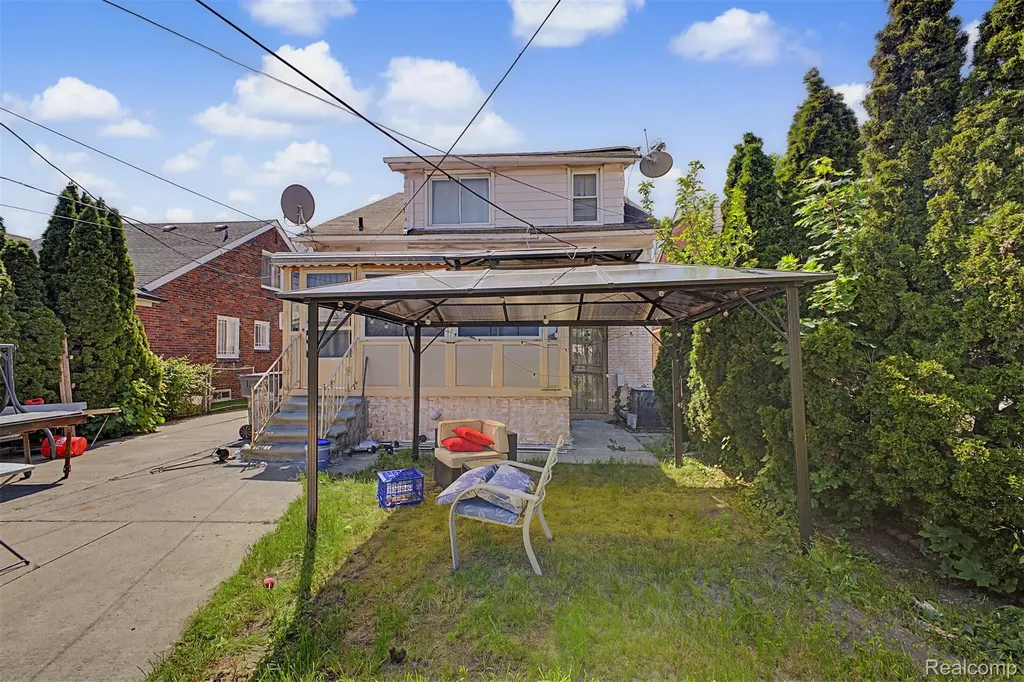 7514 Normile Street Dearborn City MI 48126