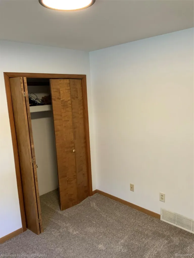 7395 Crestwood Drive Oscoda Charter Township MI 48750