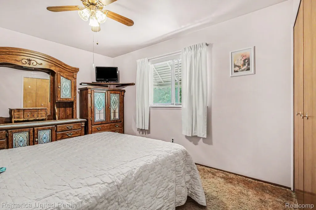 9135 Manton Avenue Plymouth Charter Township MI 48170
