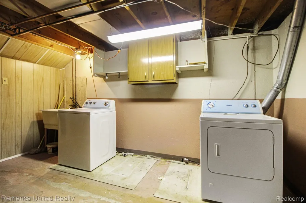 9135 Manton Avenue Plymouth Charter Township MI 48170