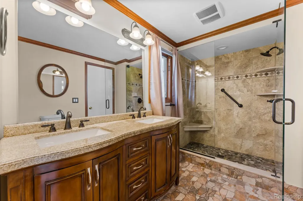 11203 Waverly Drive Plymouth Charter Township MI 48170