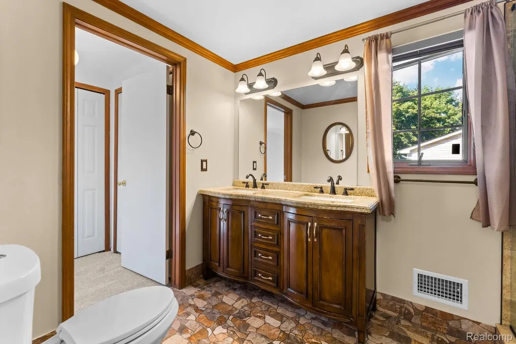 11203 Waverly Drive Plymouth Charter Township MI 48170