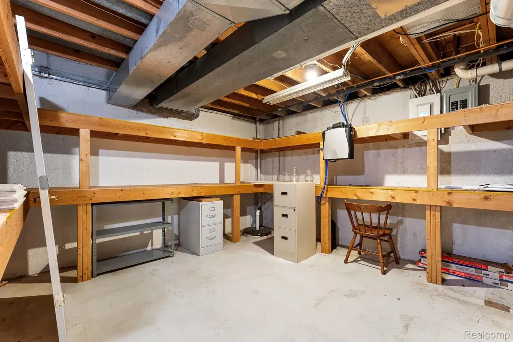 11203 Waverly Drive Plymouth Charter Township MI 48170