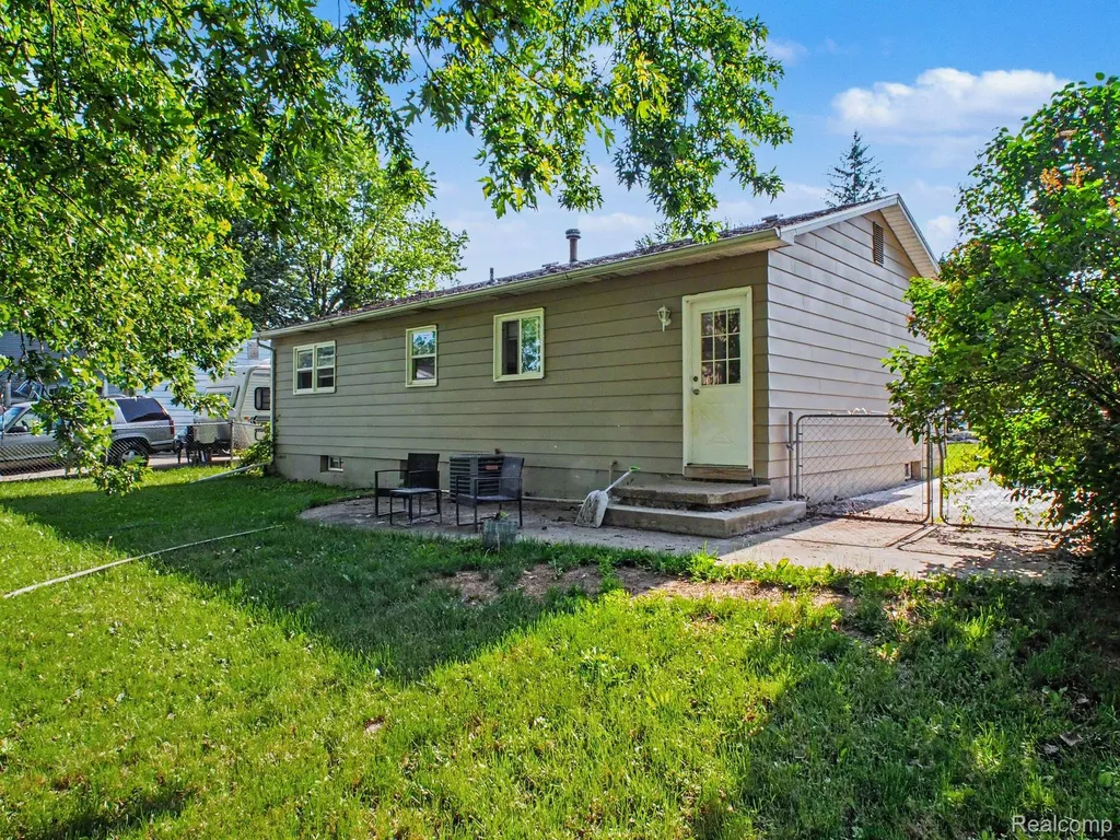 314 N Chestnut Street Owosso City MI 48867