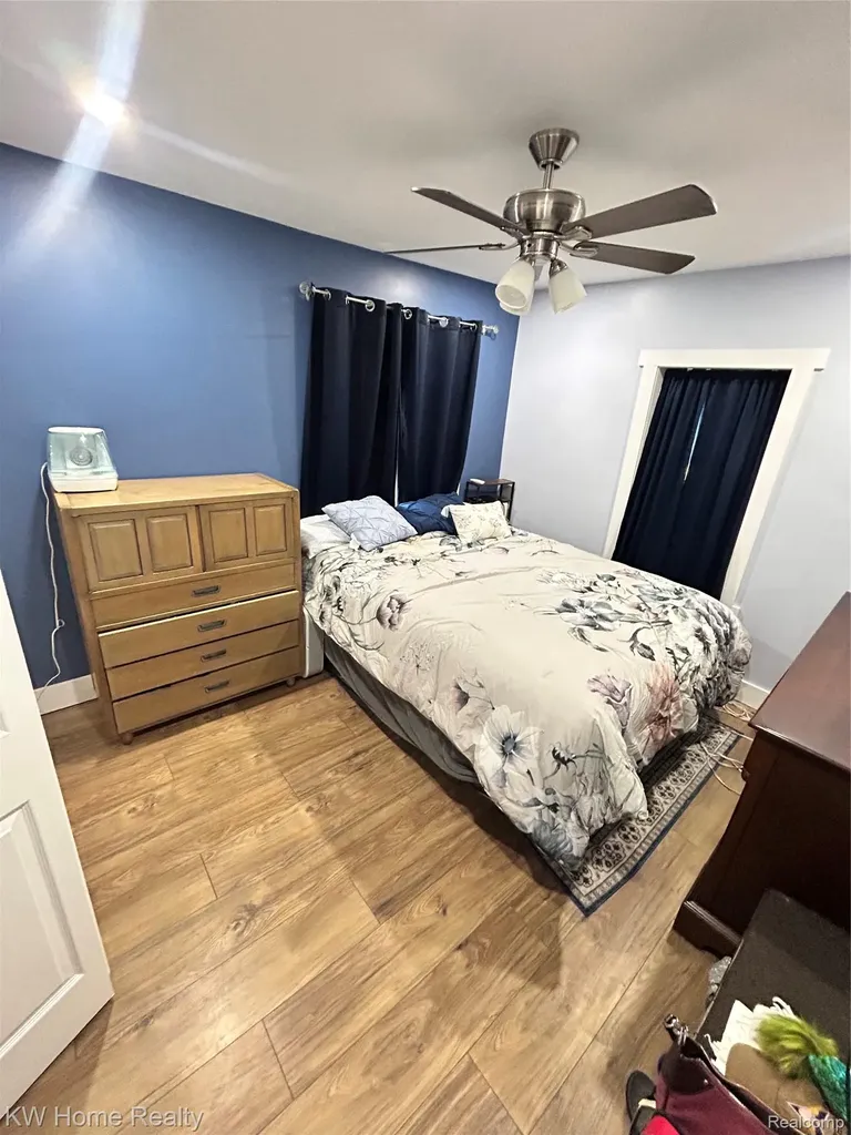 28260 Felician Street Roseville City MI 48066