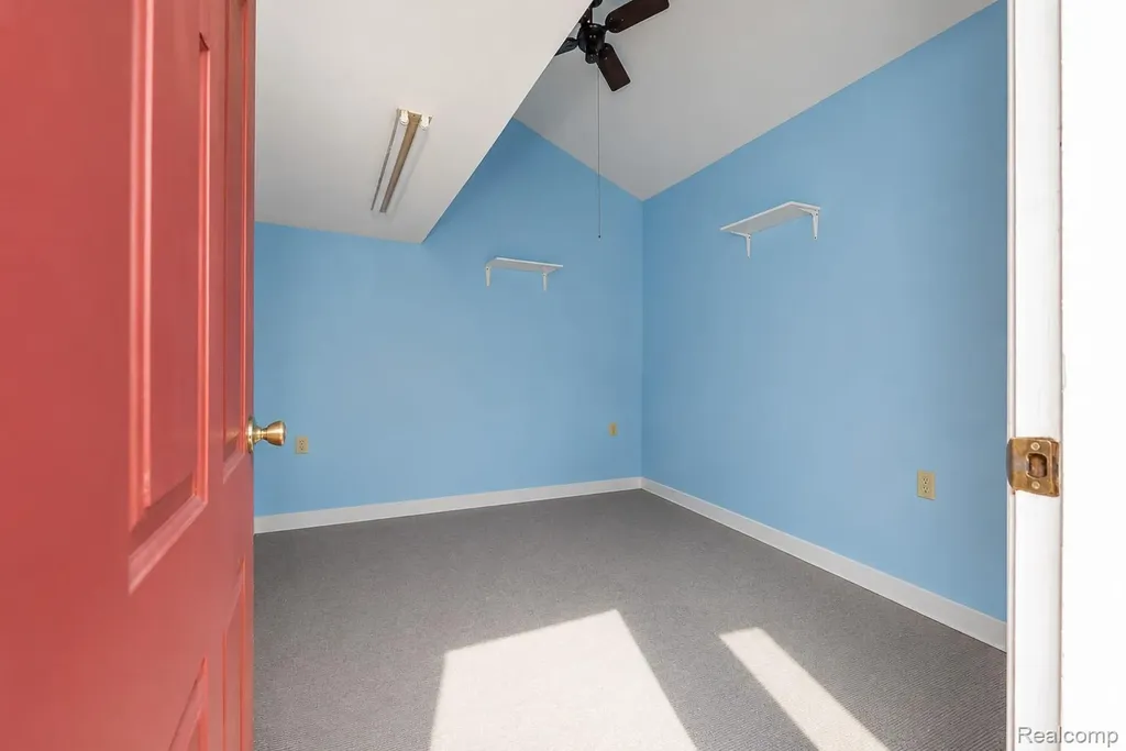 1107 Odessa Drive Holly Village MI 48442
