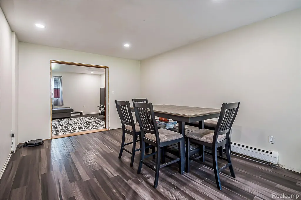 1107 Odessa Drive Holly Village MI 48442