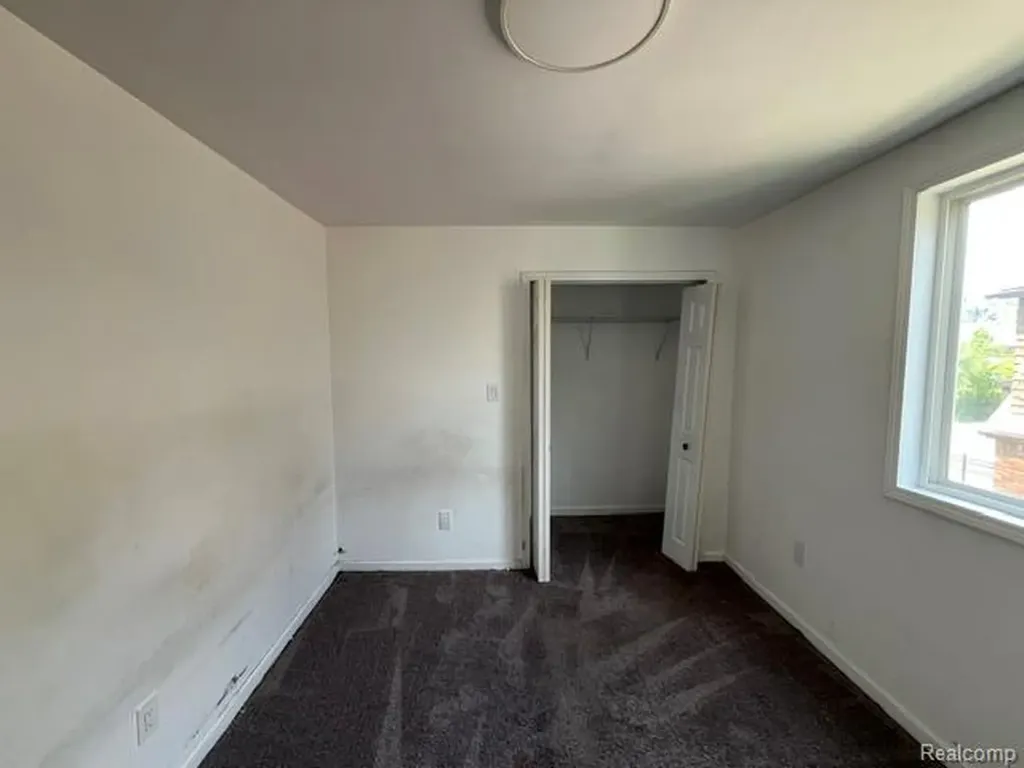 14051 Saint Marys Street Detroit City MI 48227