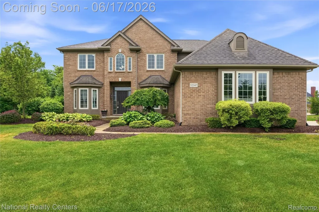 52347 Ferndale Drive Lyon Charter Township MI 48167