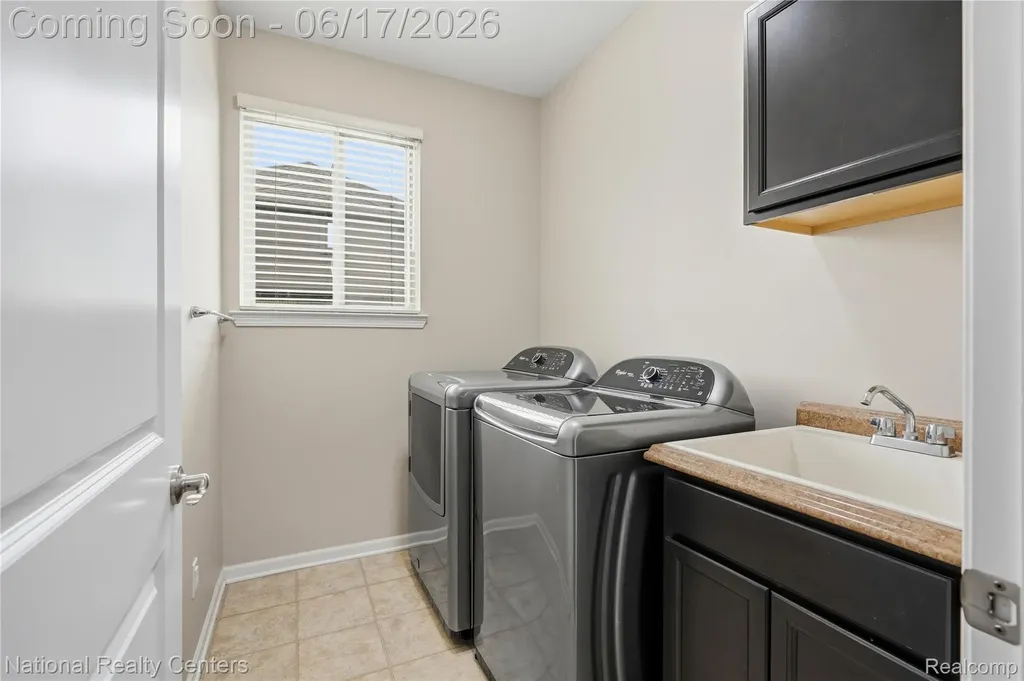 52347 Ferndale Drive Lyon Charter Township MI 48167