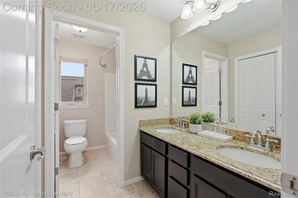 52347 Ferndale Drive Lyon Charter Township MI 48167
