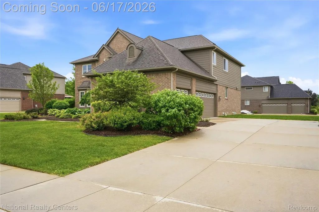 52347 Ferndale Drive Lyon Charter Township MI 48167