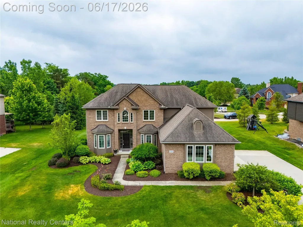 52347 Ferndale Drive Lyon Charter Township MI 48167