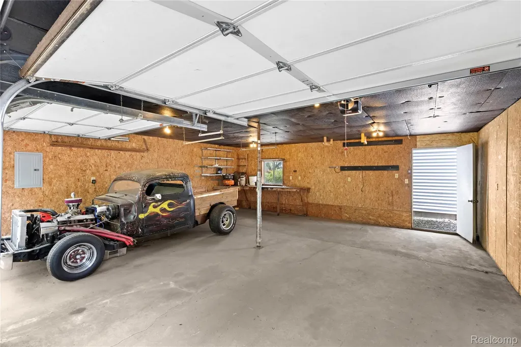 530 Roby Beach Drive Coldwater Township MI 49036