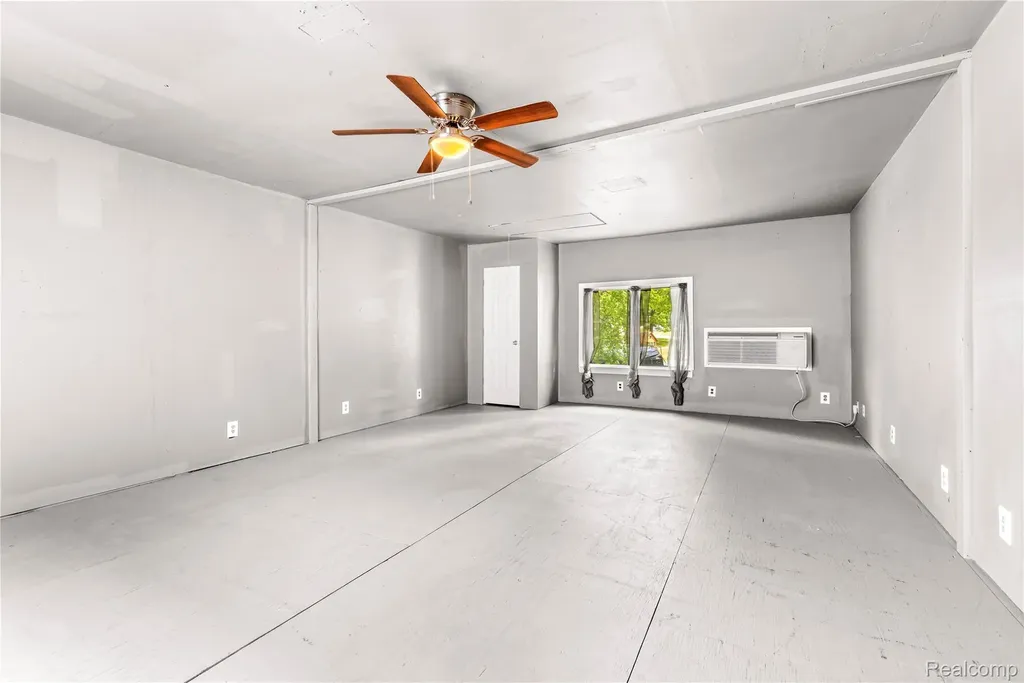 530 Roby Beach Drive Coldwater Township MI 49036