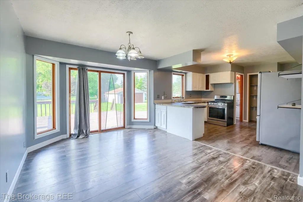 5495 E Coldwater Road Genesee Charter Township MI 48506