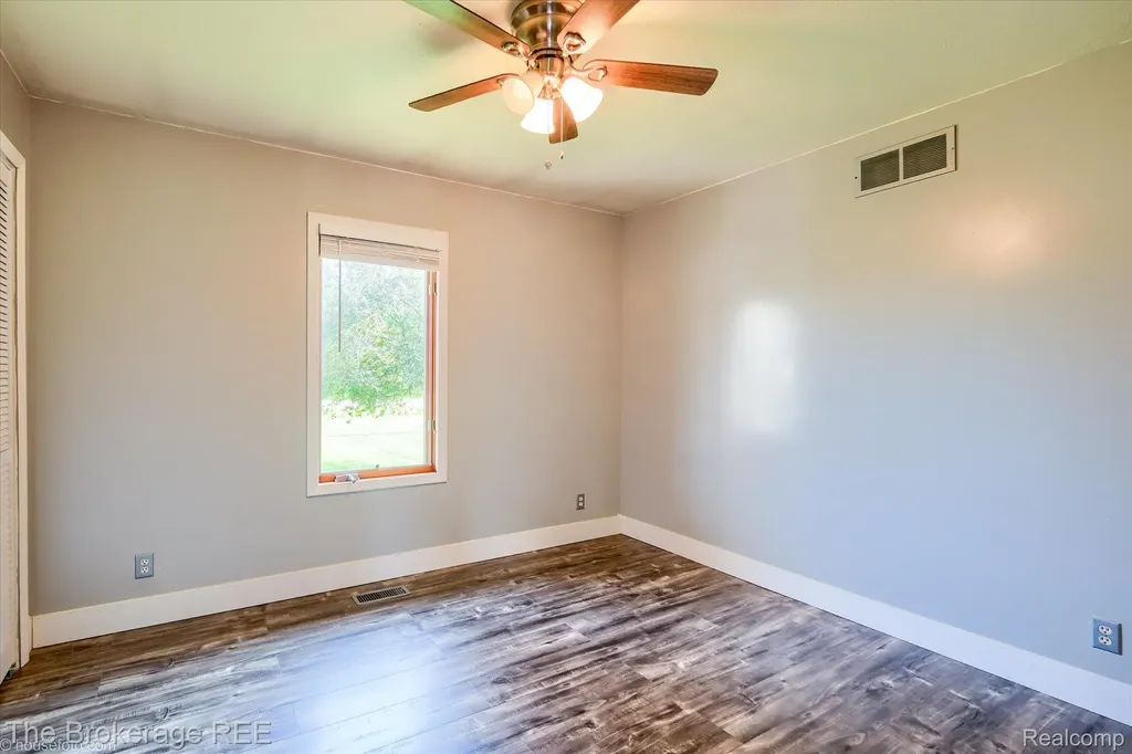 5495 E Coldwater Road Genesee Charter Township MI 48506