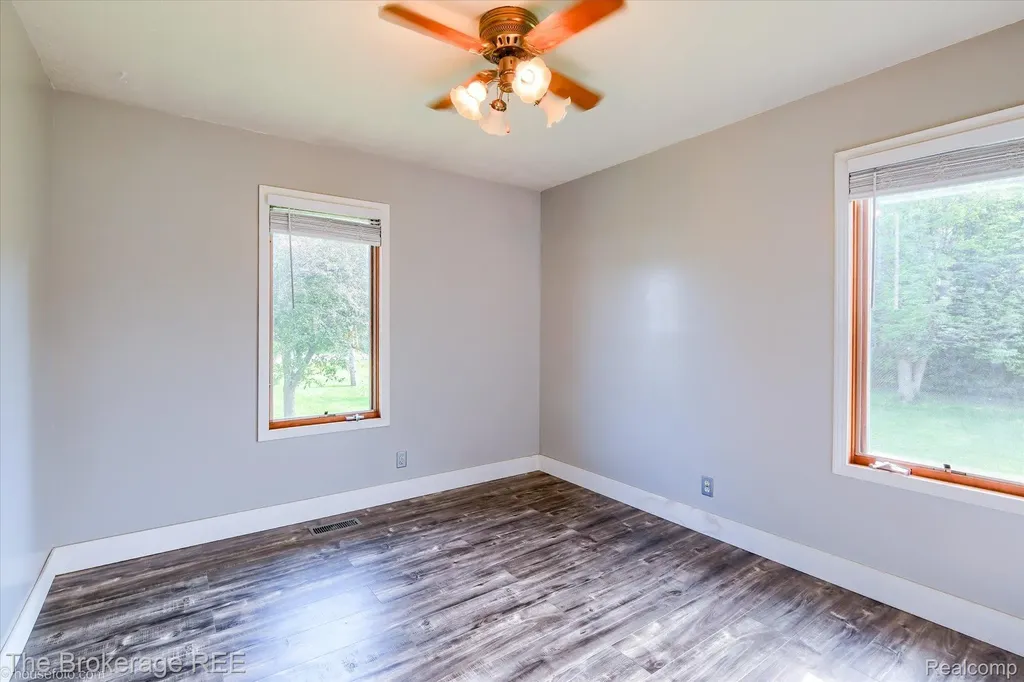 5495 E Coldwater Road Genesee Charter Township MI 48506