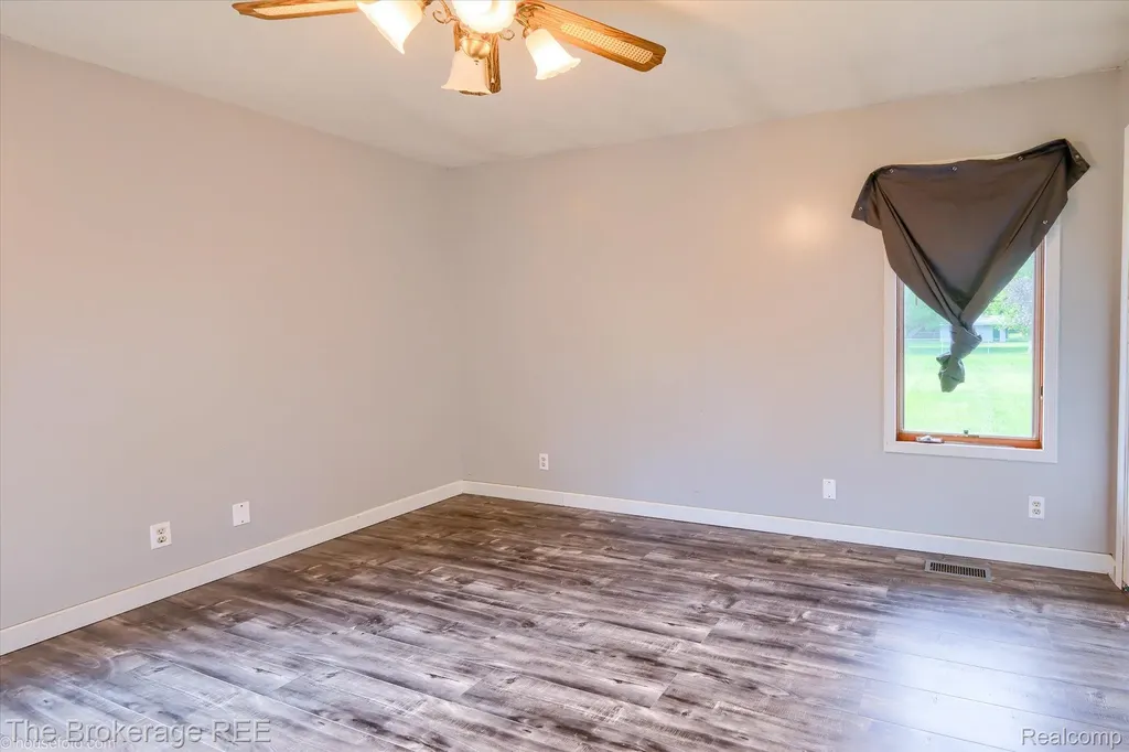 5495 E Coldwater Road Genesee Charter Township MI 48506