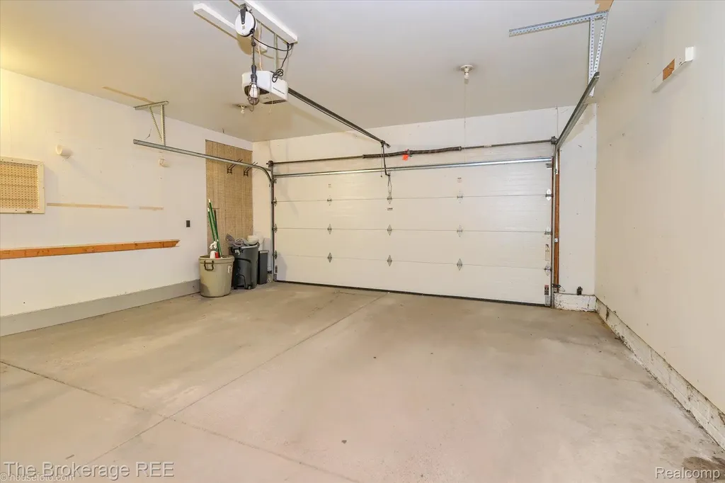 5495 E Coldwater Road Genesee Charter Township MI 48506