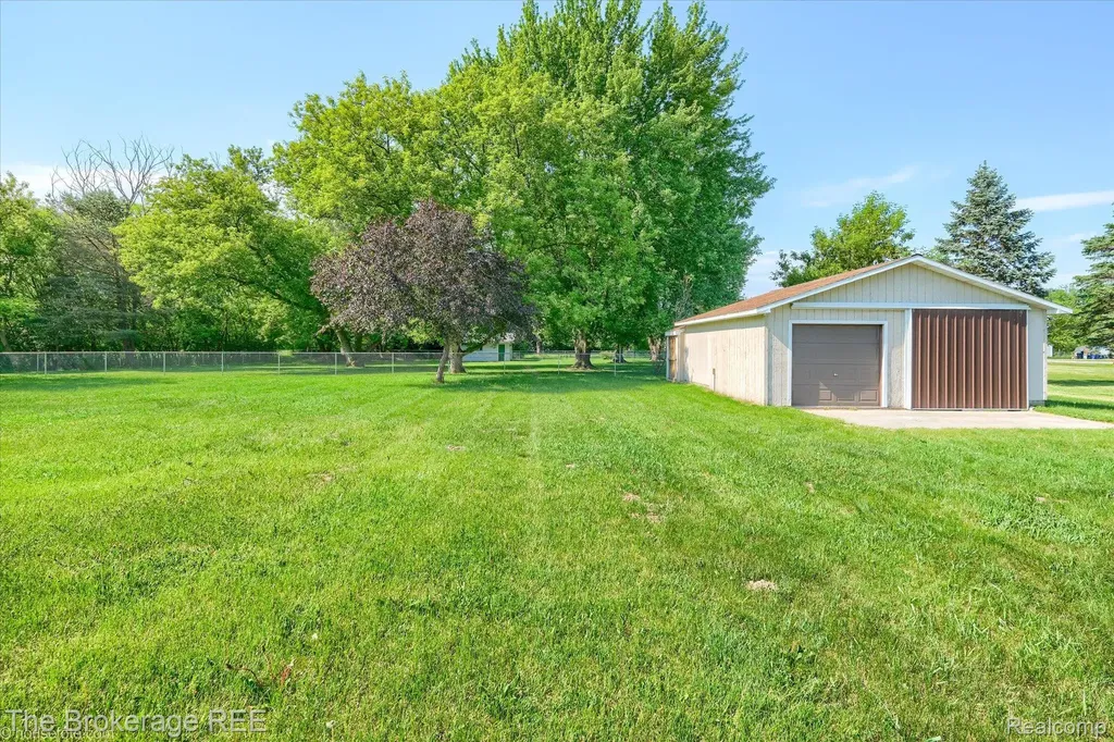 5495 E Coldwater Road Genesee Charter Township MI 48506