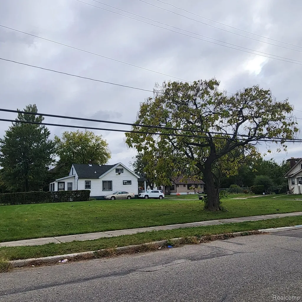 12406-12416 Greenlawn Street Detroit City MI 48204